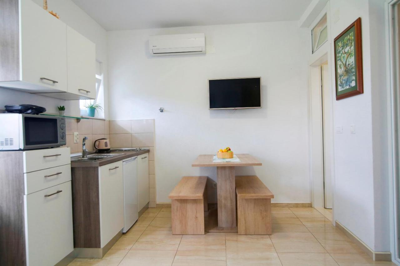 La Storia Apartments Makarska Esterno foto